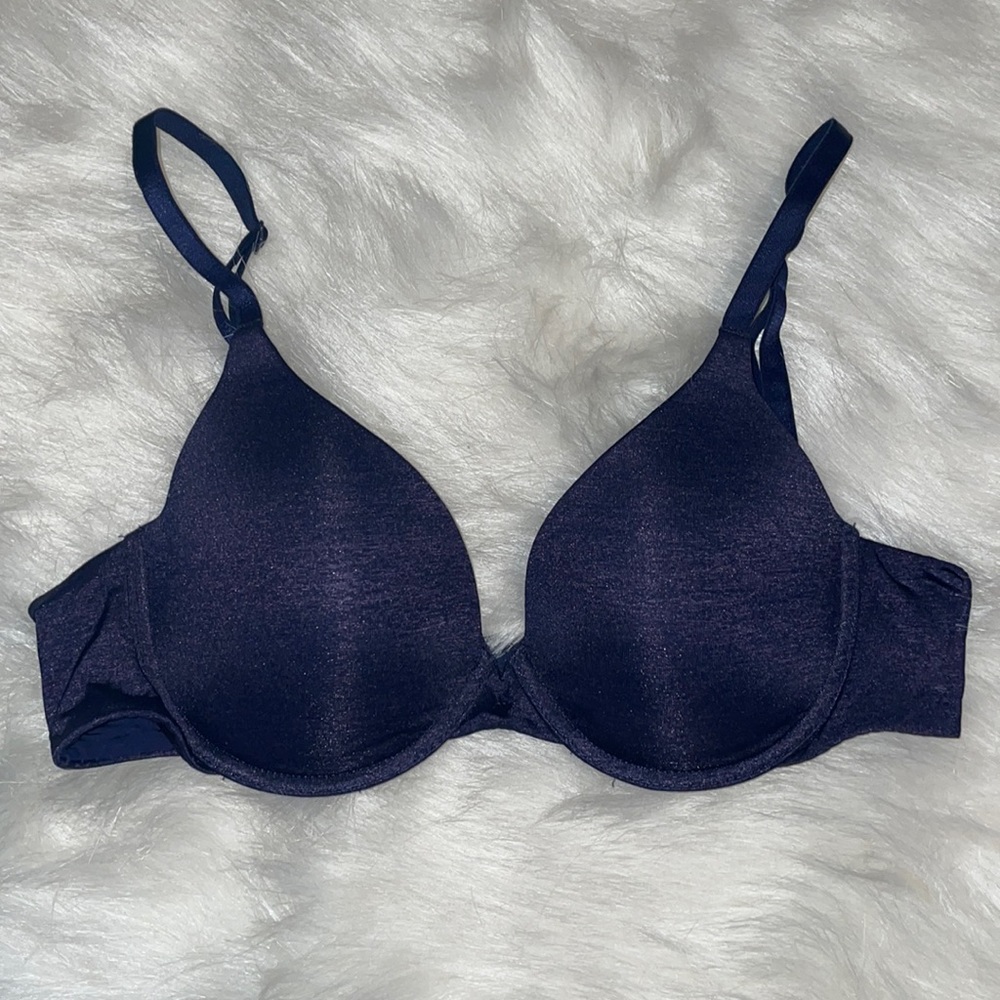 Never worn! Victoria’s Secret Uplift Demi Bra.